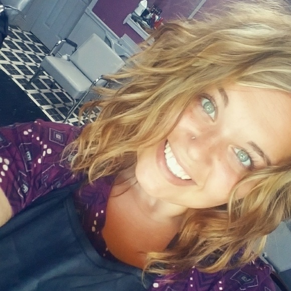 Meet your Posher, Mayce - Picture 4 of 4